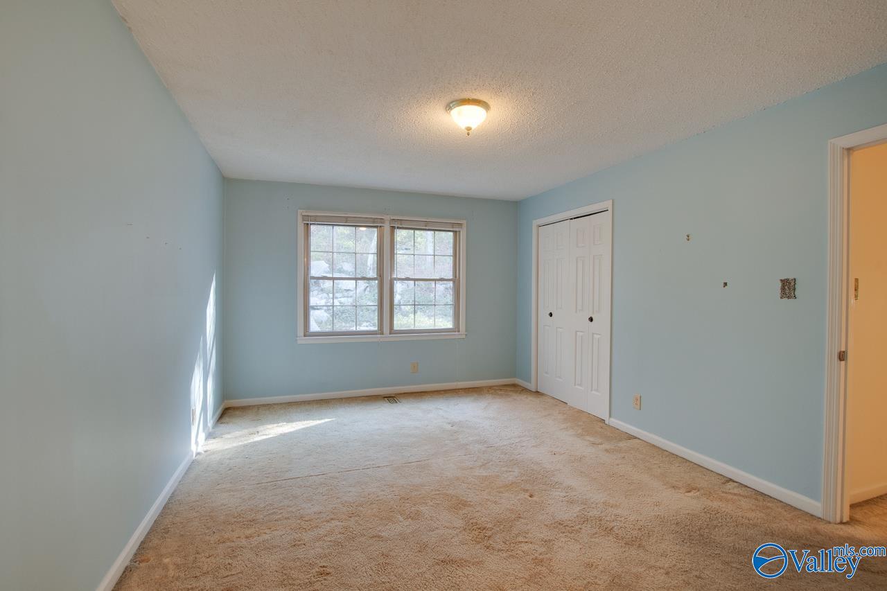 12127 Comanche Trail SE