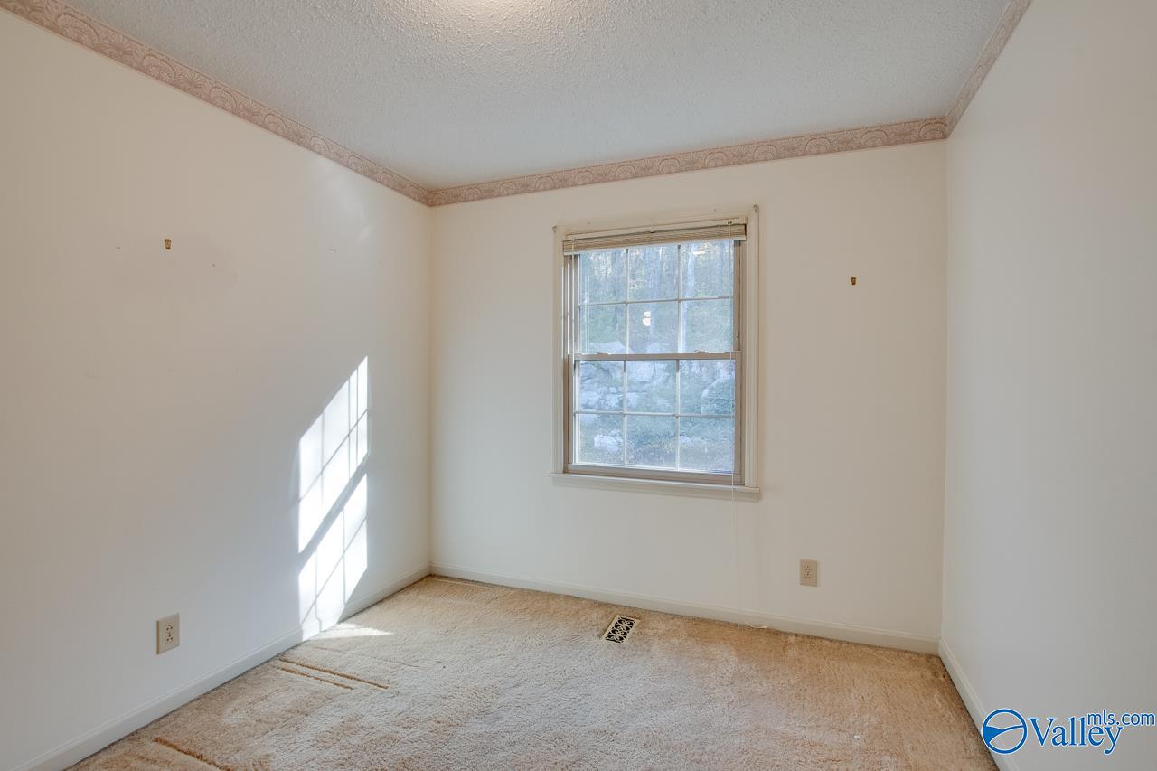 12127 Comanche Trail SE