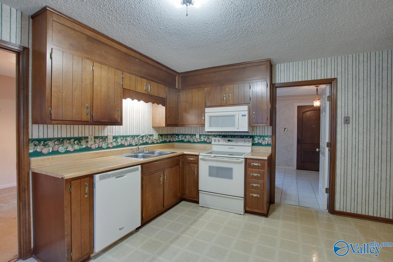 12127 Comanche Trail SE