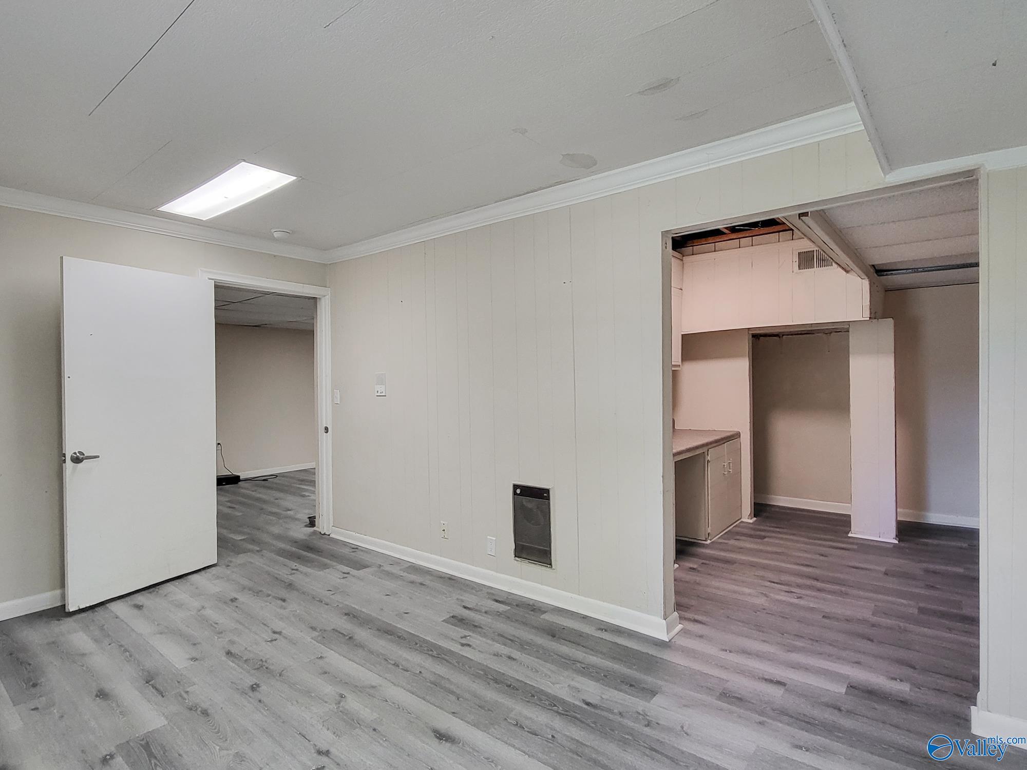 9805 Wallwood Drive