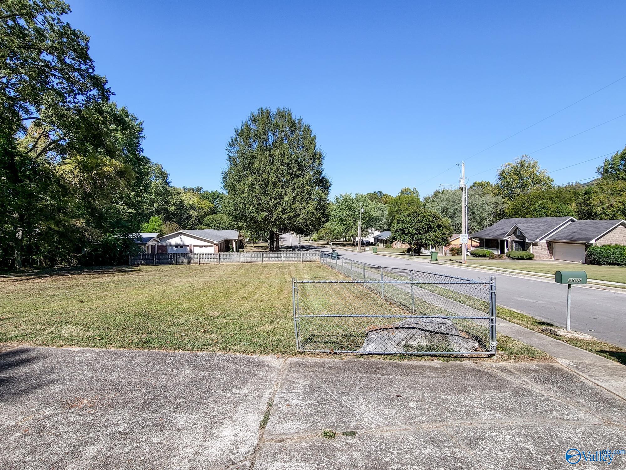 9805 Wallwood Drive