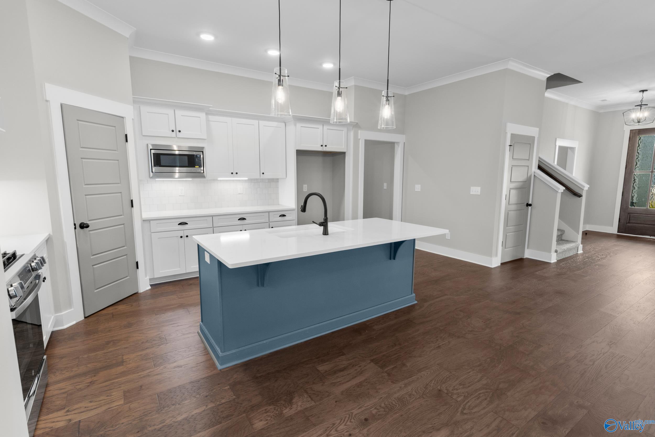 211 Mayflower Drive