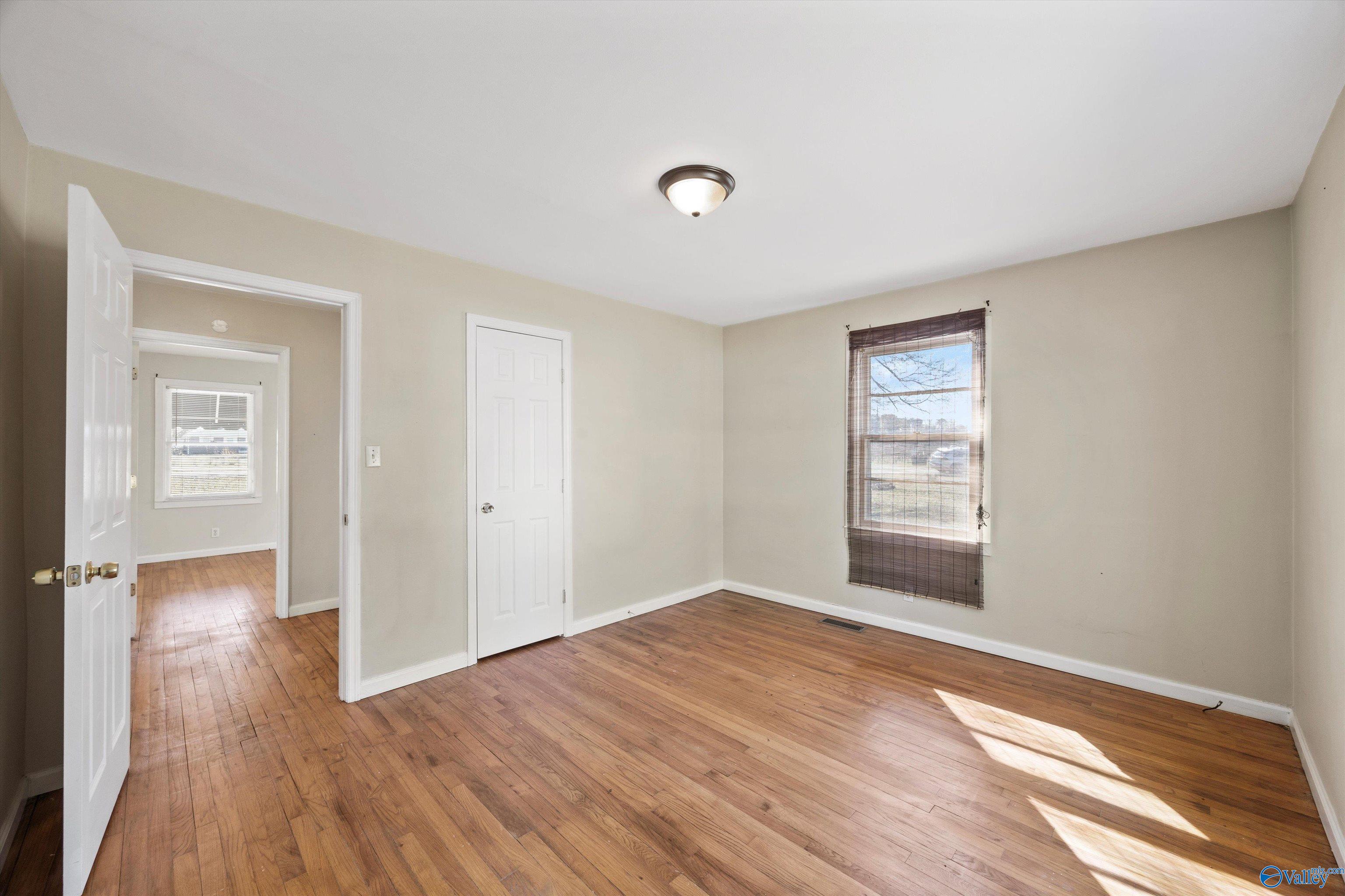 9347 Pulaski Pike