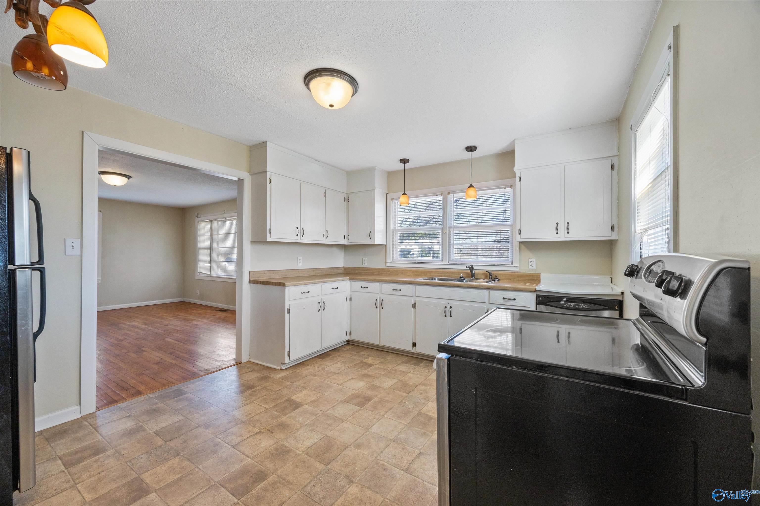 9347 Pulaski Pike