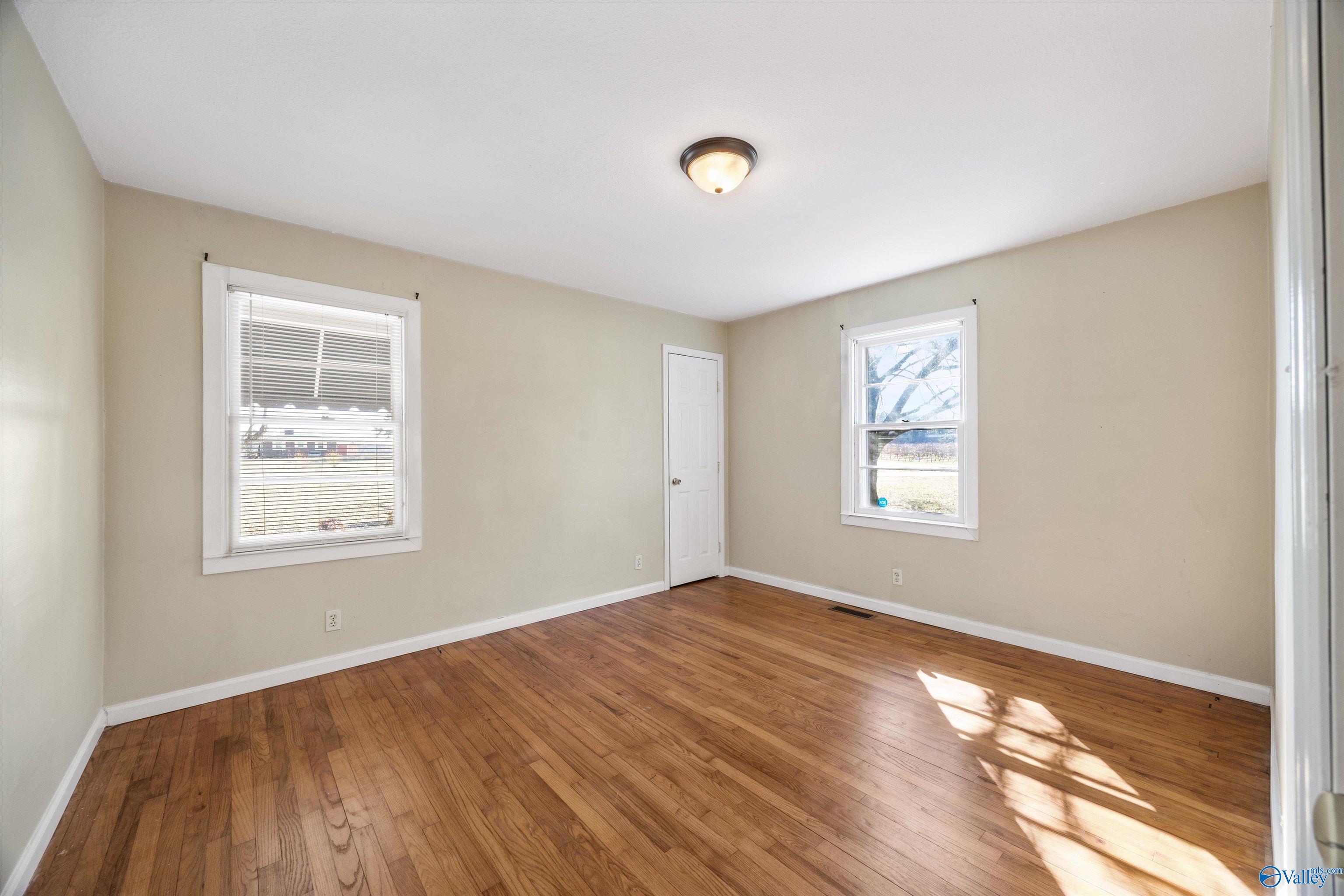 9347 Pulaski Pike