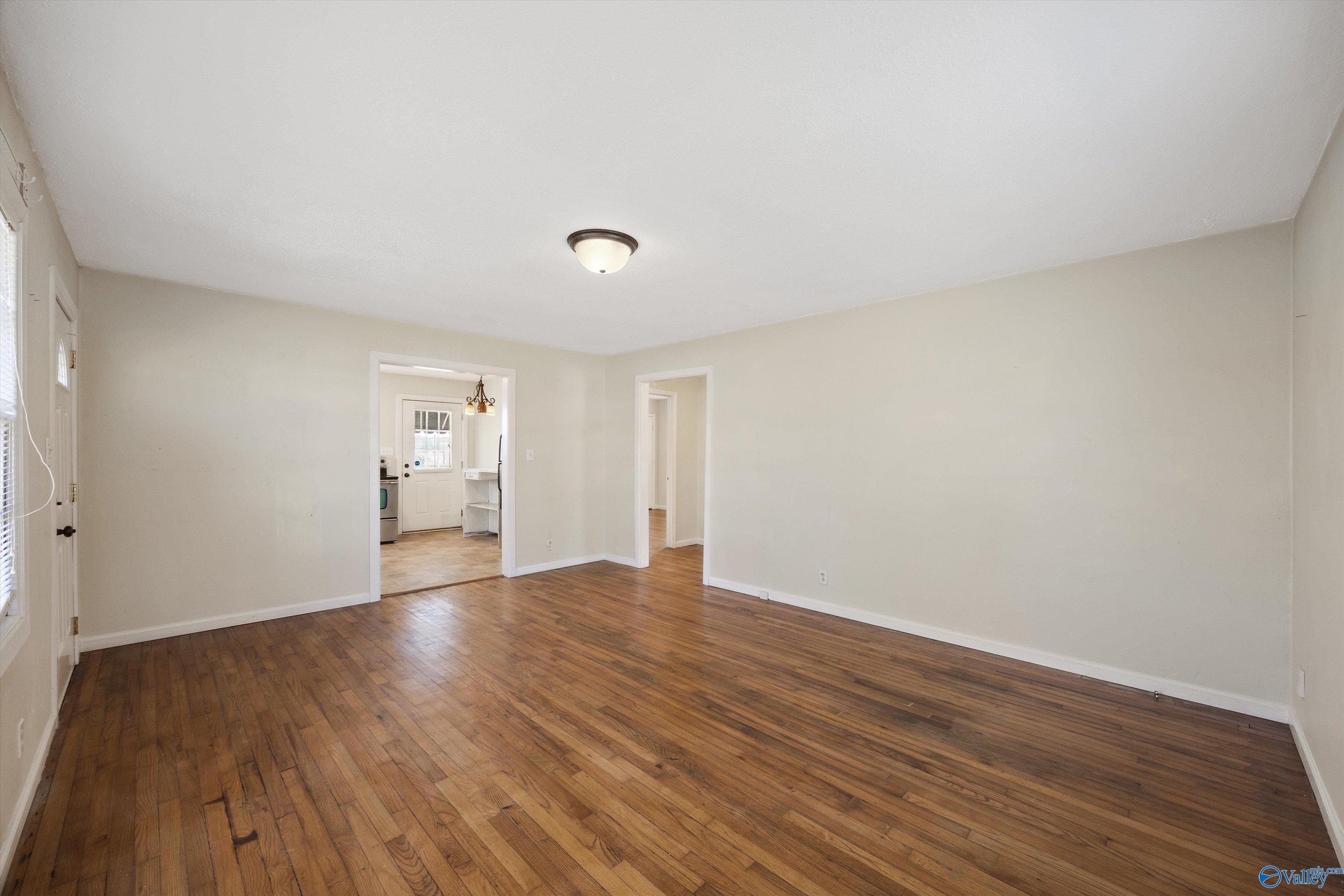 9347 Pulaski Pike