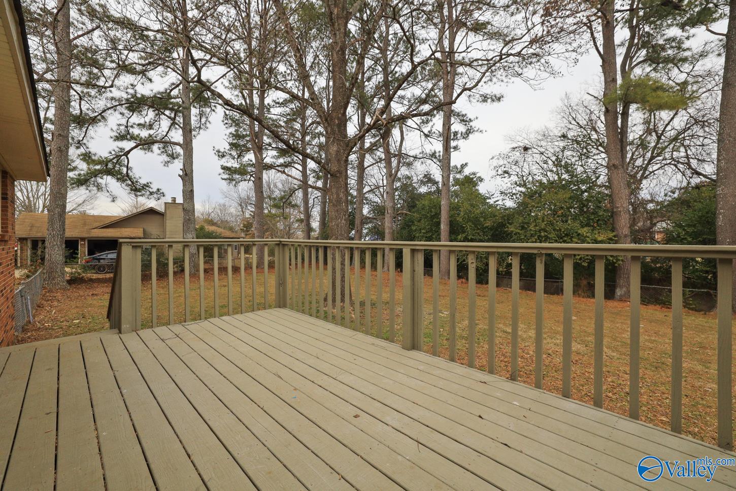 2201 Buckingham Drive SW