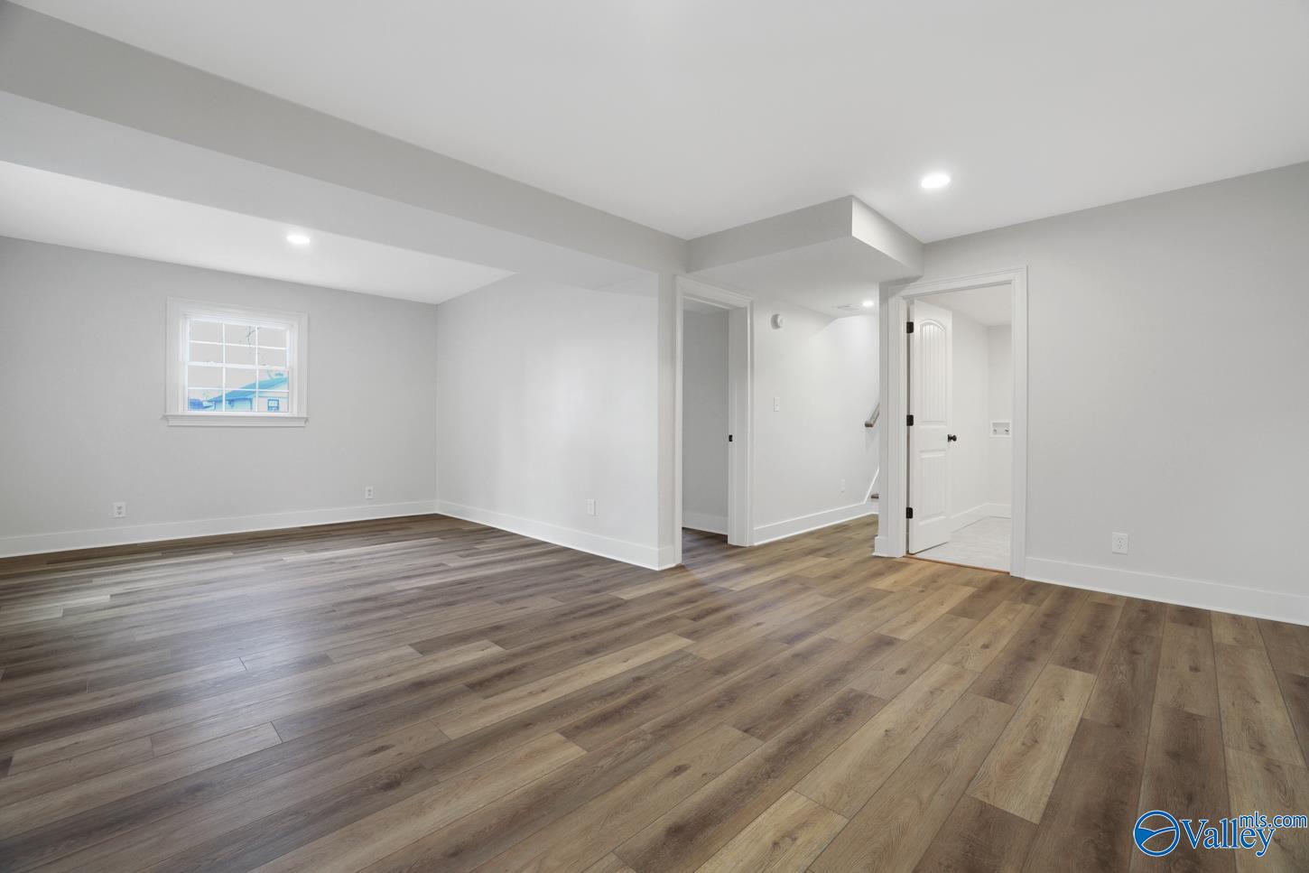 2201 Buckingham Drive SW