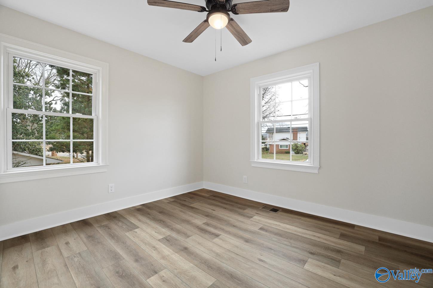 2201 Buckingham Drive SW