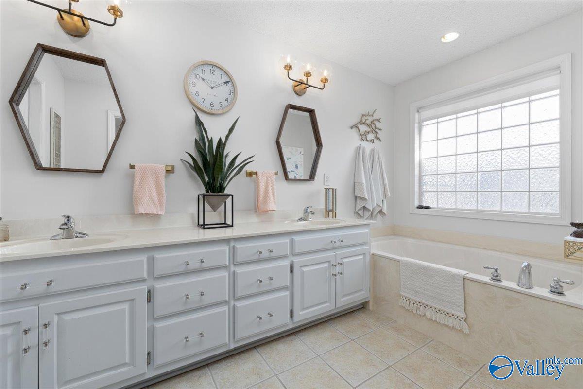 188 Hunters Cove Road