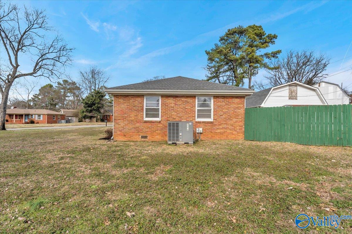 2213 NW Lynn Road