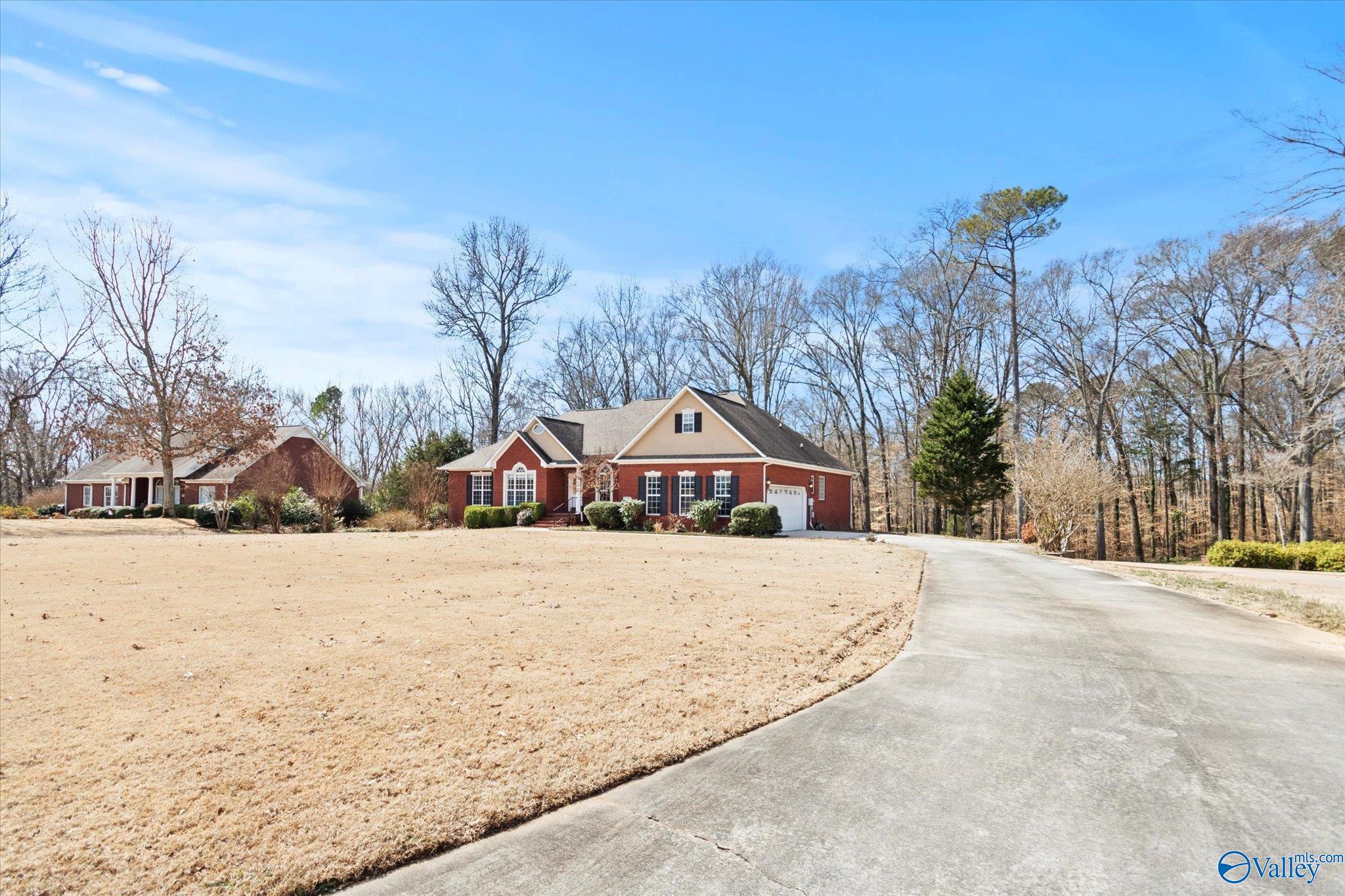 17125 Forest Hills Drive