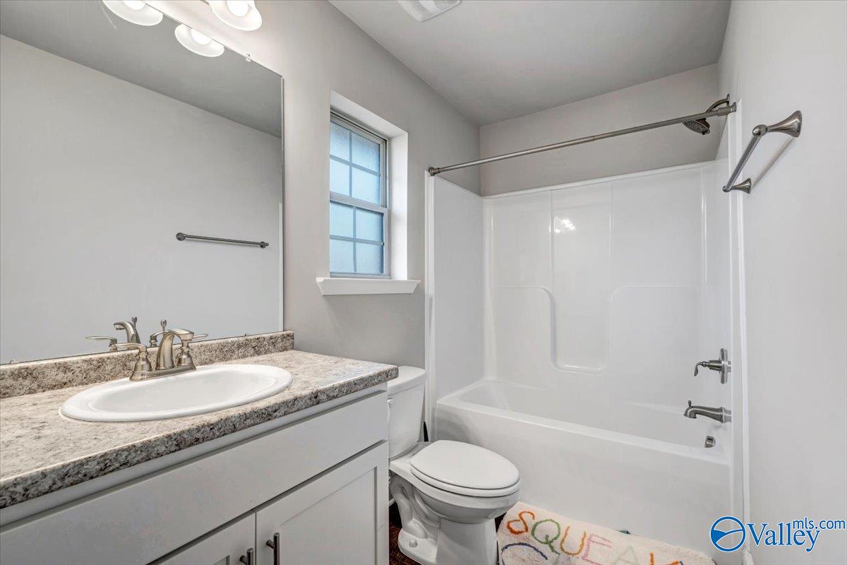 6220 SE Eagle Point Circle