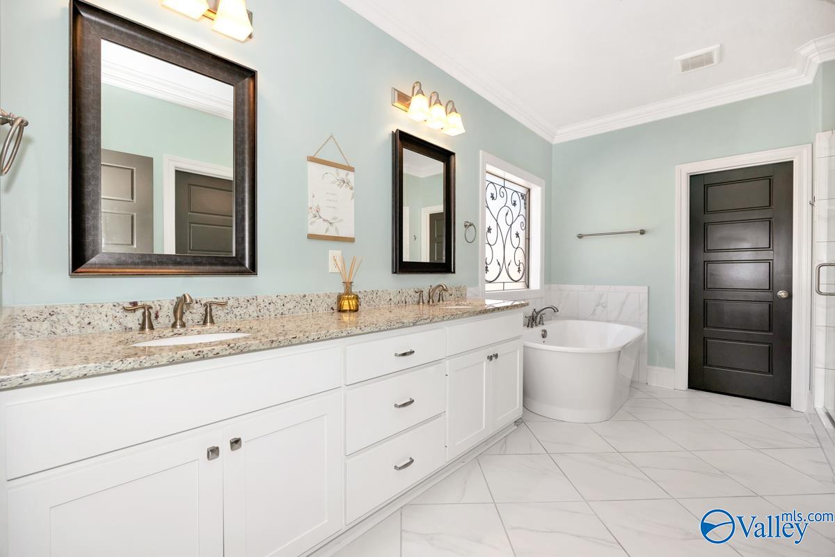 14081 Leafmore Drive SE