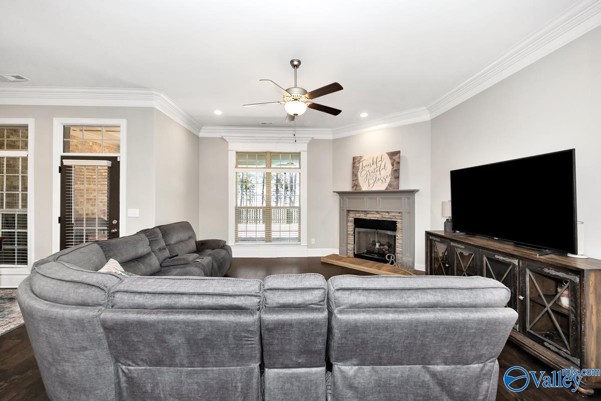 14081 Leafmore Drive SE