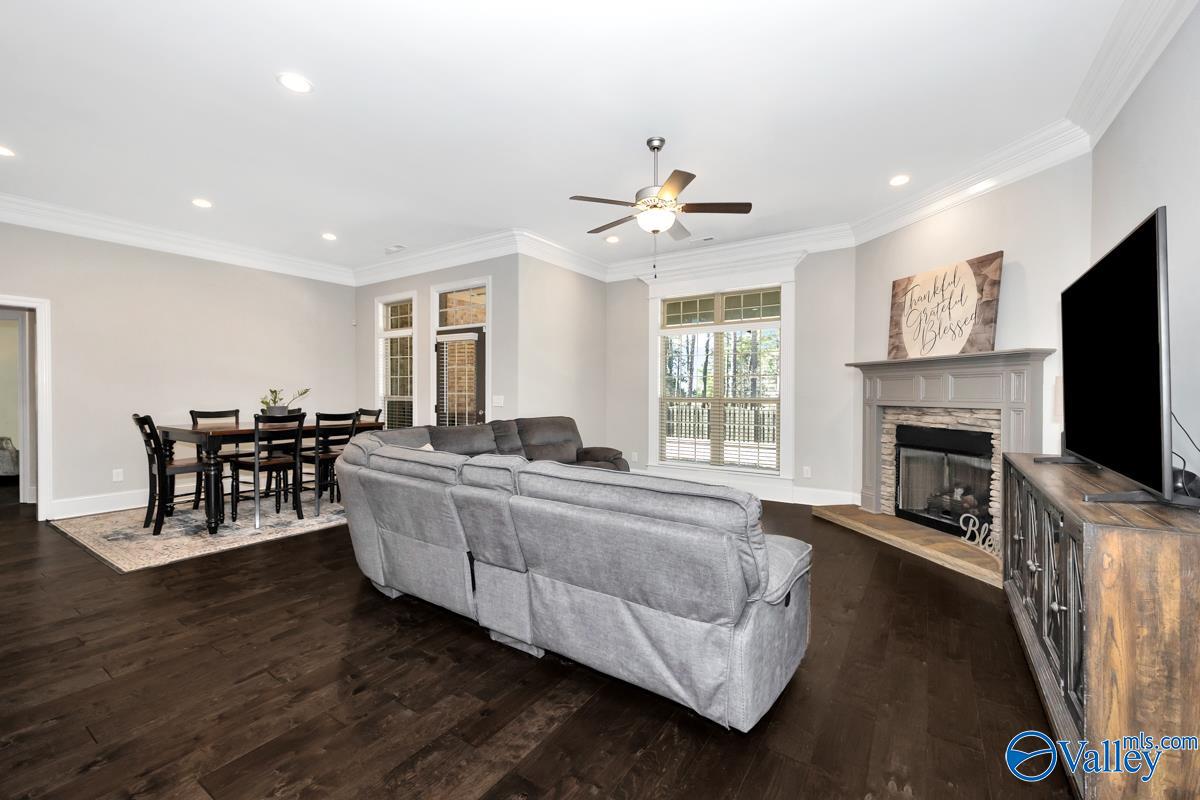 14081 Leafmore Drive SE