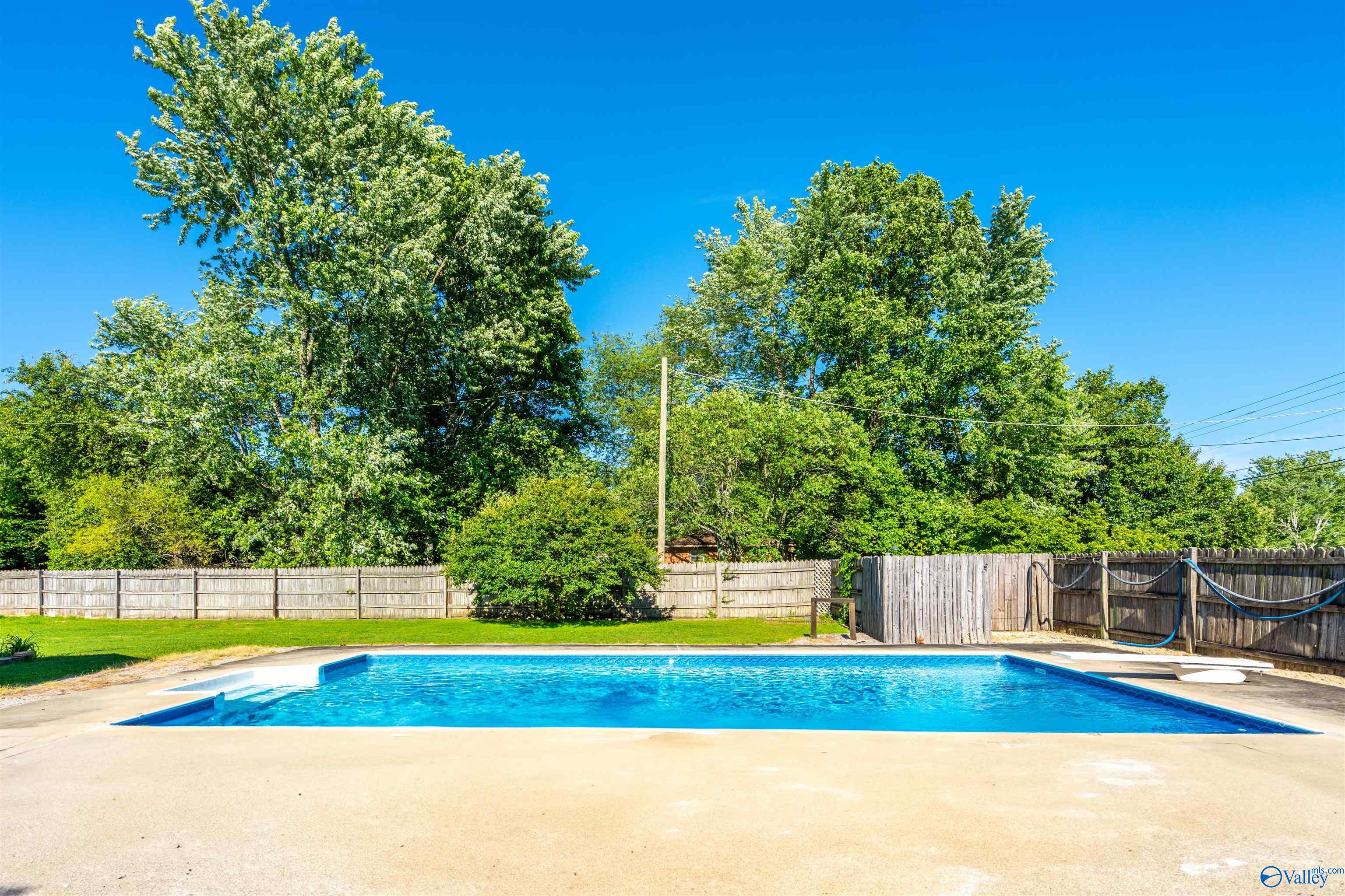 15153 New Cut Road