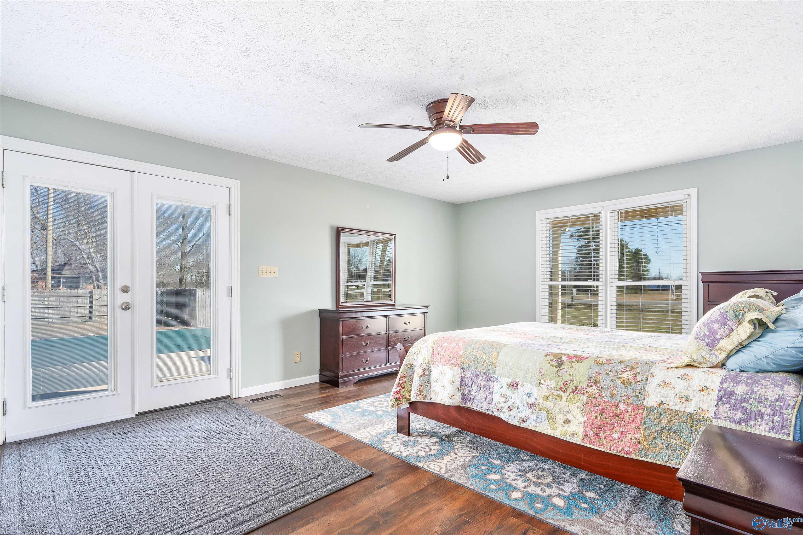 15153 New Cut Road