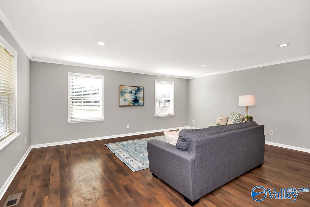 593 Henry Taylor Road