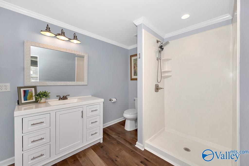593 Henry Taylor Road
