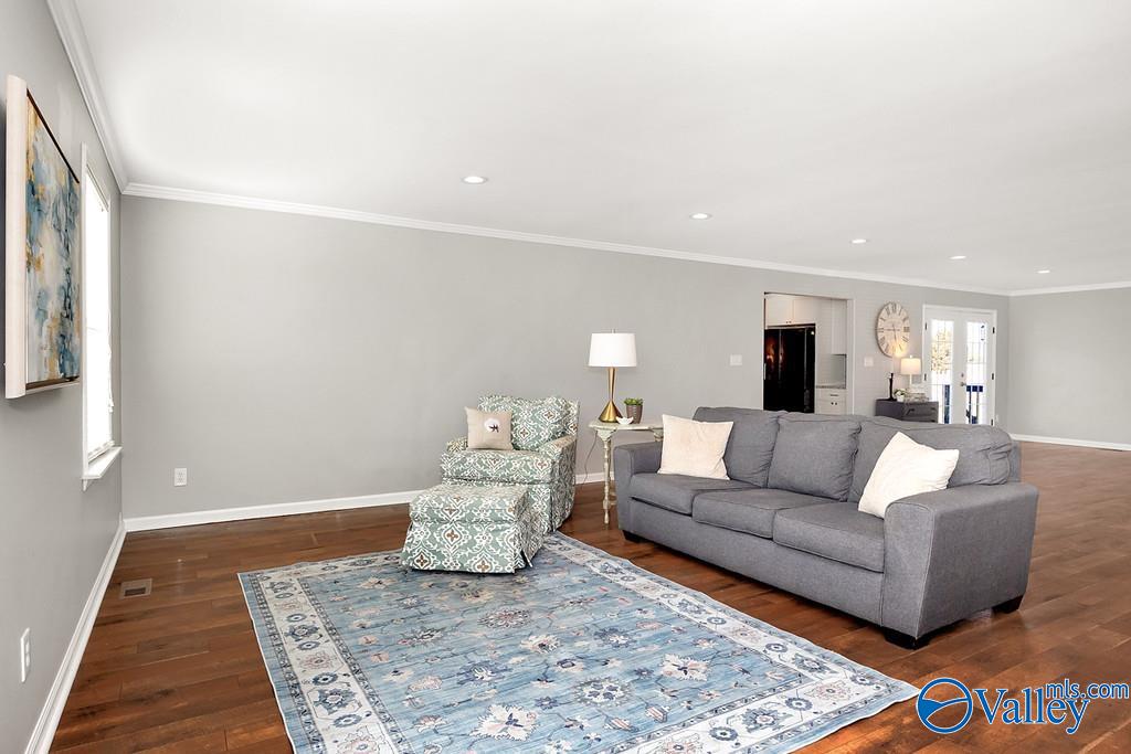 593 Henry Taylor Road