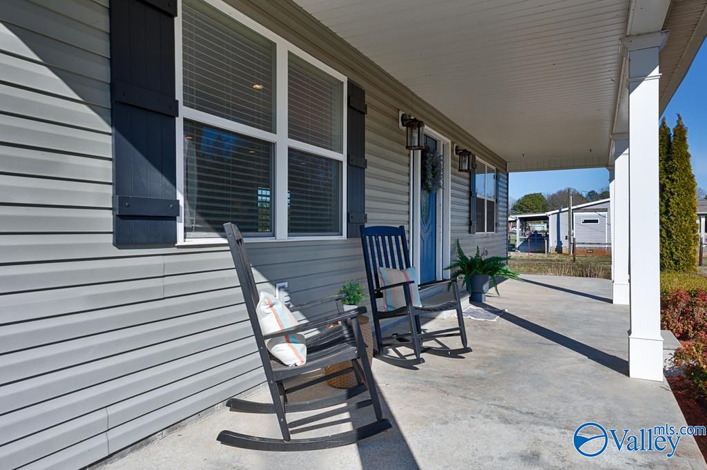 593 Henry Taylor Road