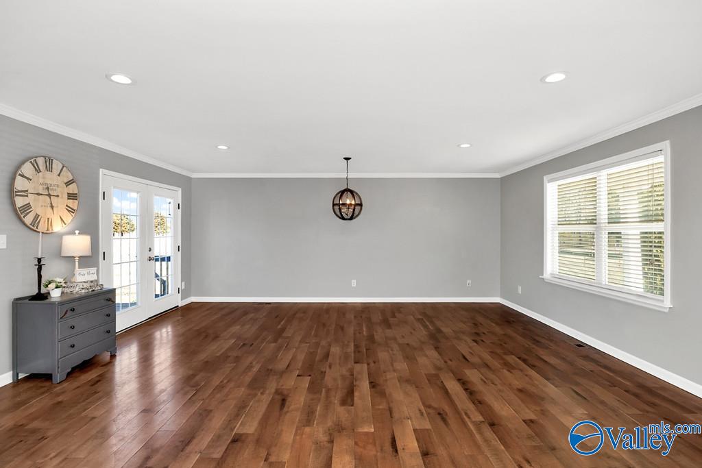 593 Henry Taylor Road