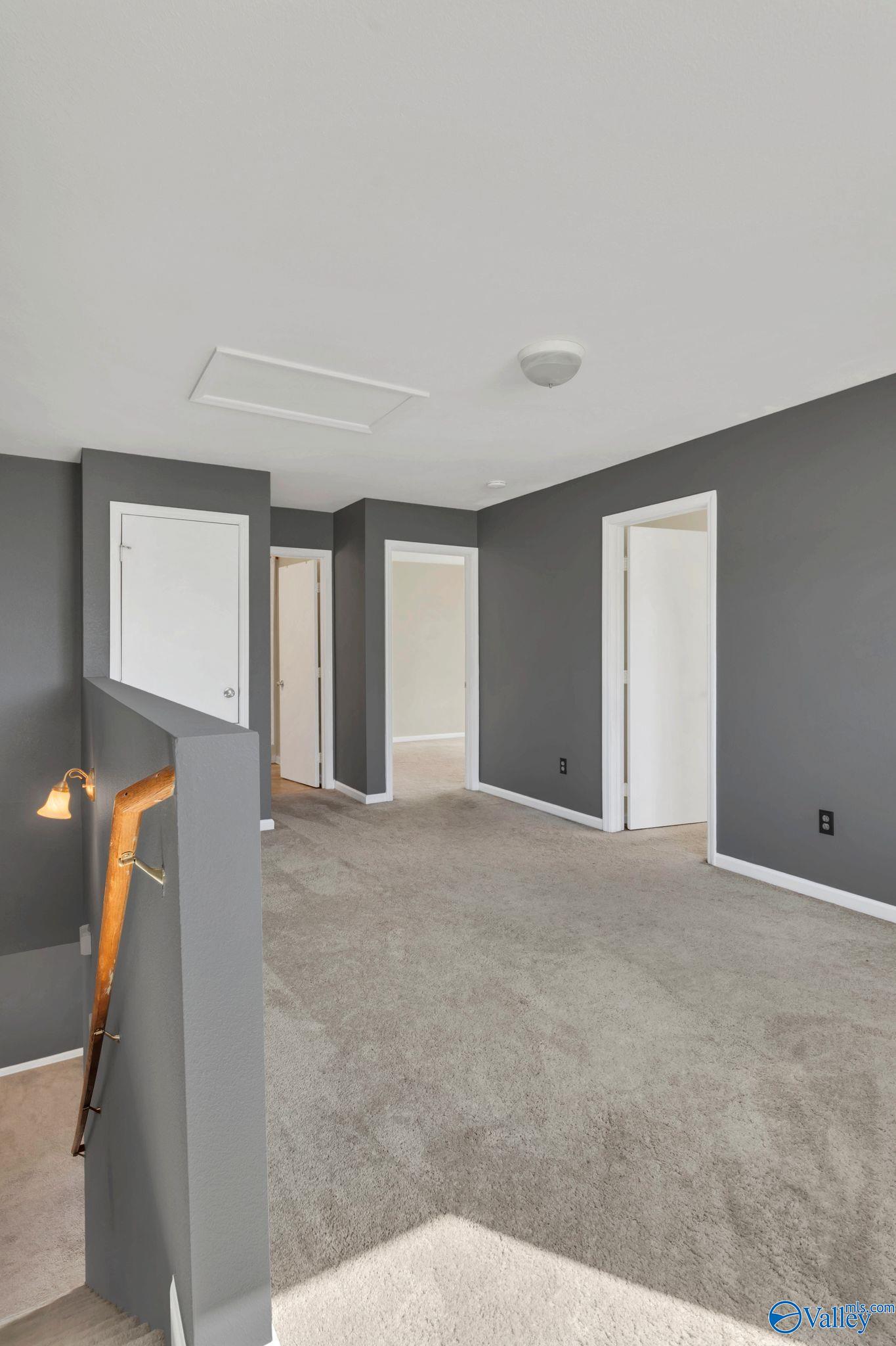 137 Whitestone Drive NE