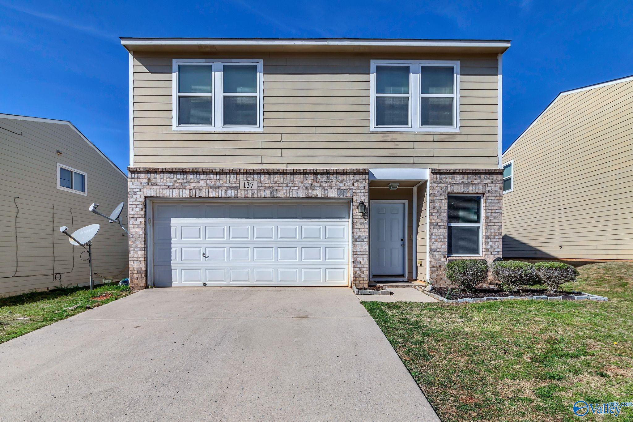 137 Whitestone Drive NE