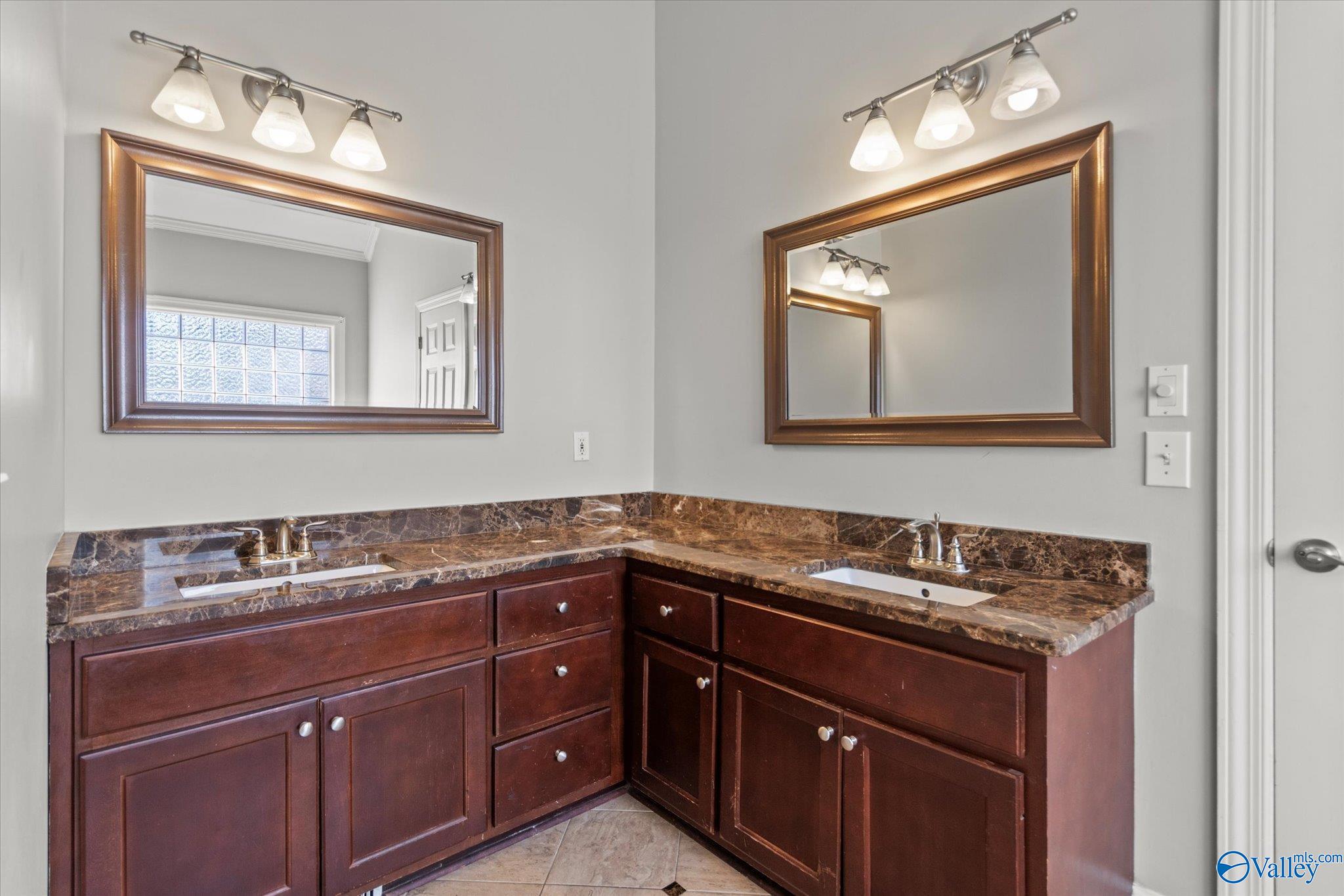 13004 Camden Circle SE