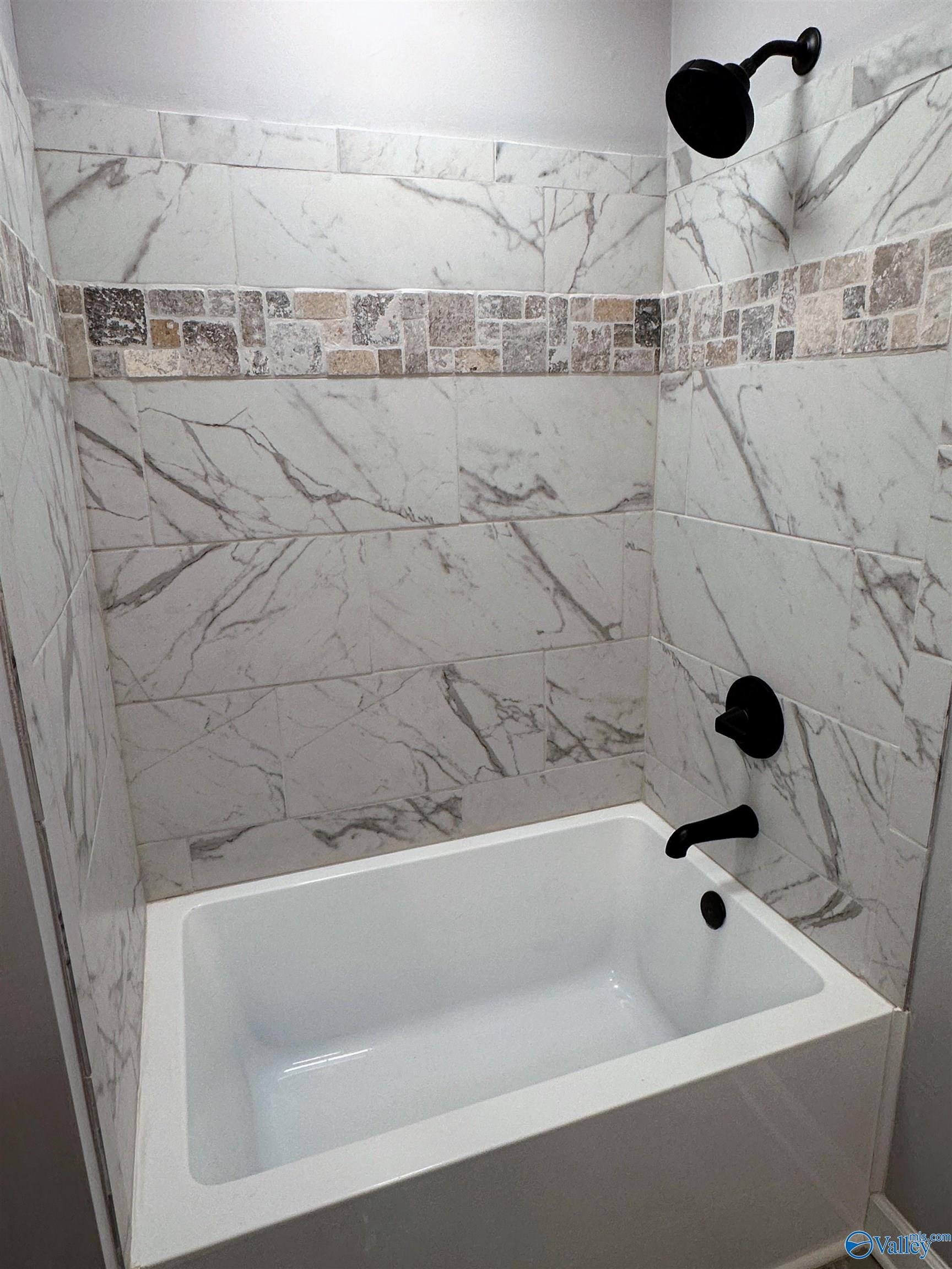 2553 N Brindlee Mountain Parkway