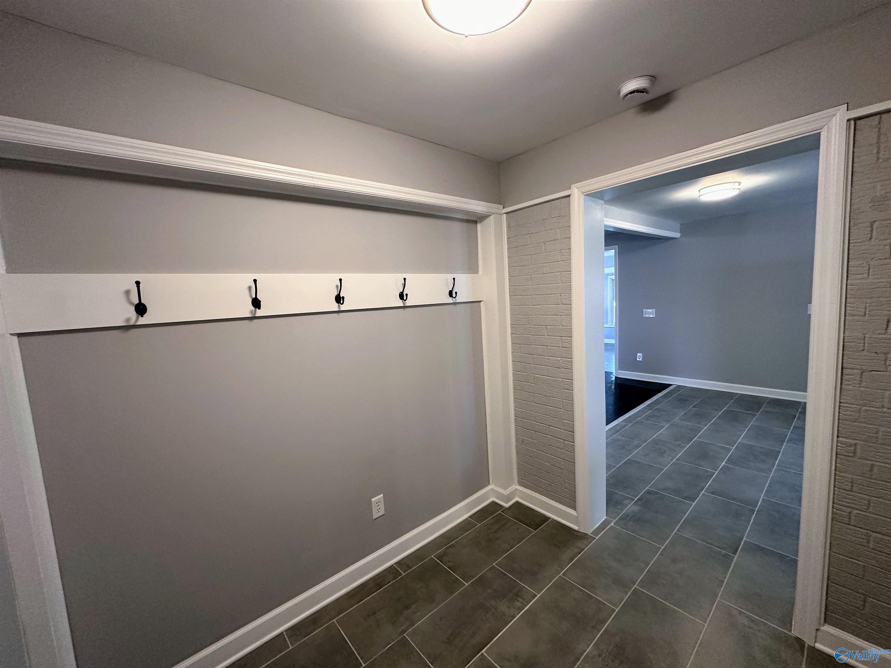 2553 N Brindlee Mountain Parkway