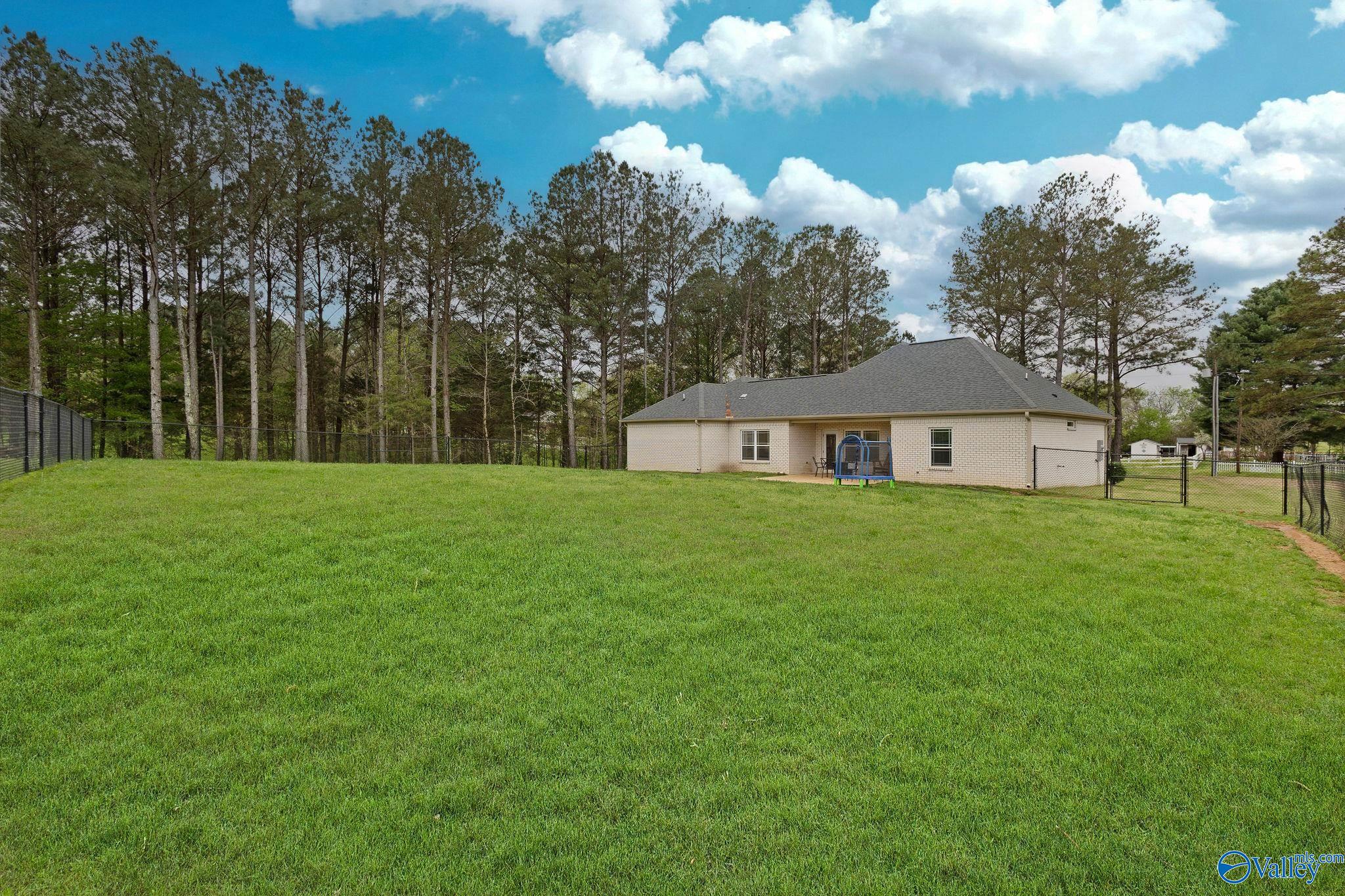 123 Shady Oak Lane