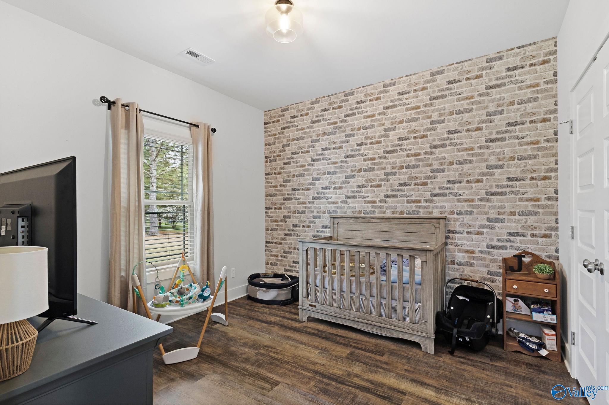 123 Shady Oak Lane