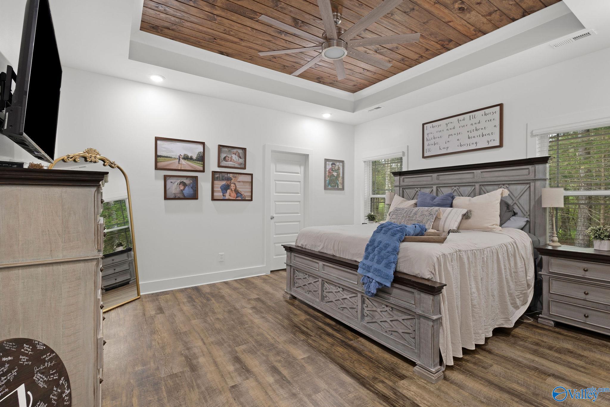 123 Shady Oak Lane