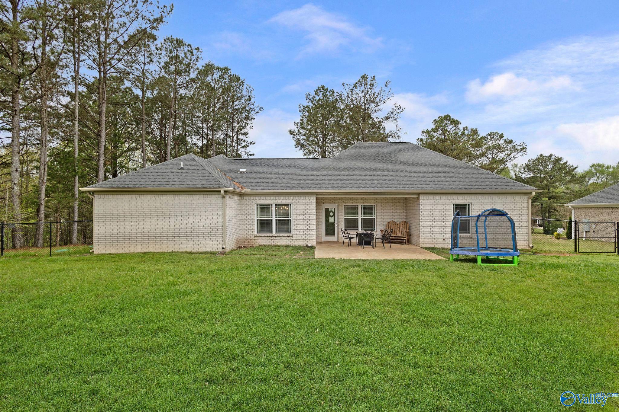 123 Shady Oak Lane