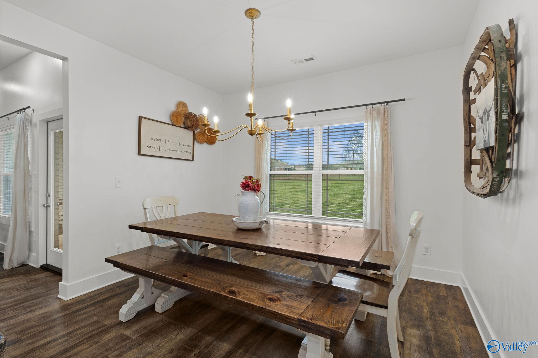 123 Shady Oak Lane