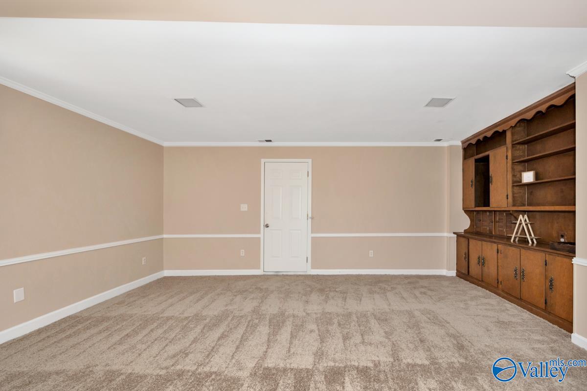 325 Pawnee Trail SE