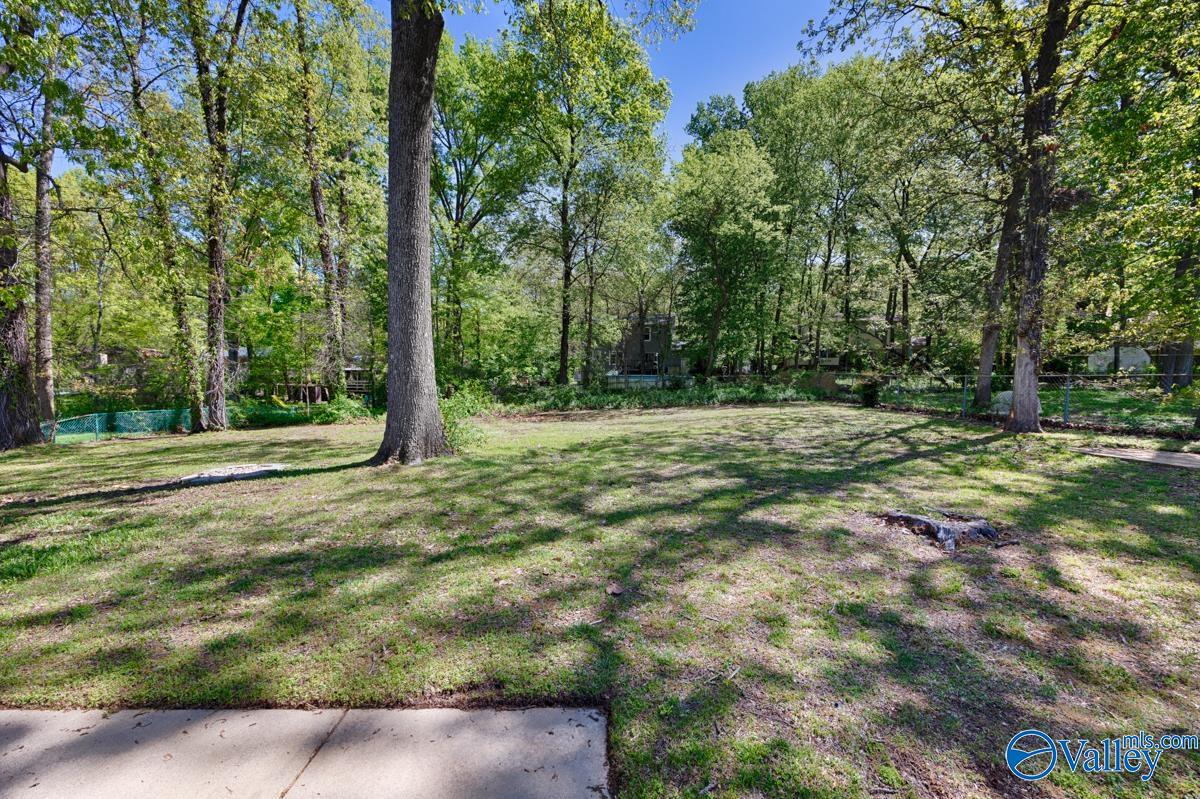 325 Pawnee Trail SE