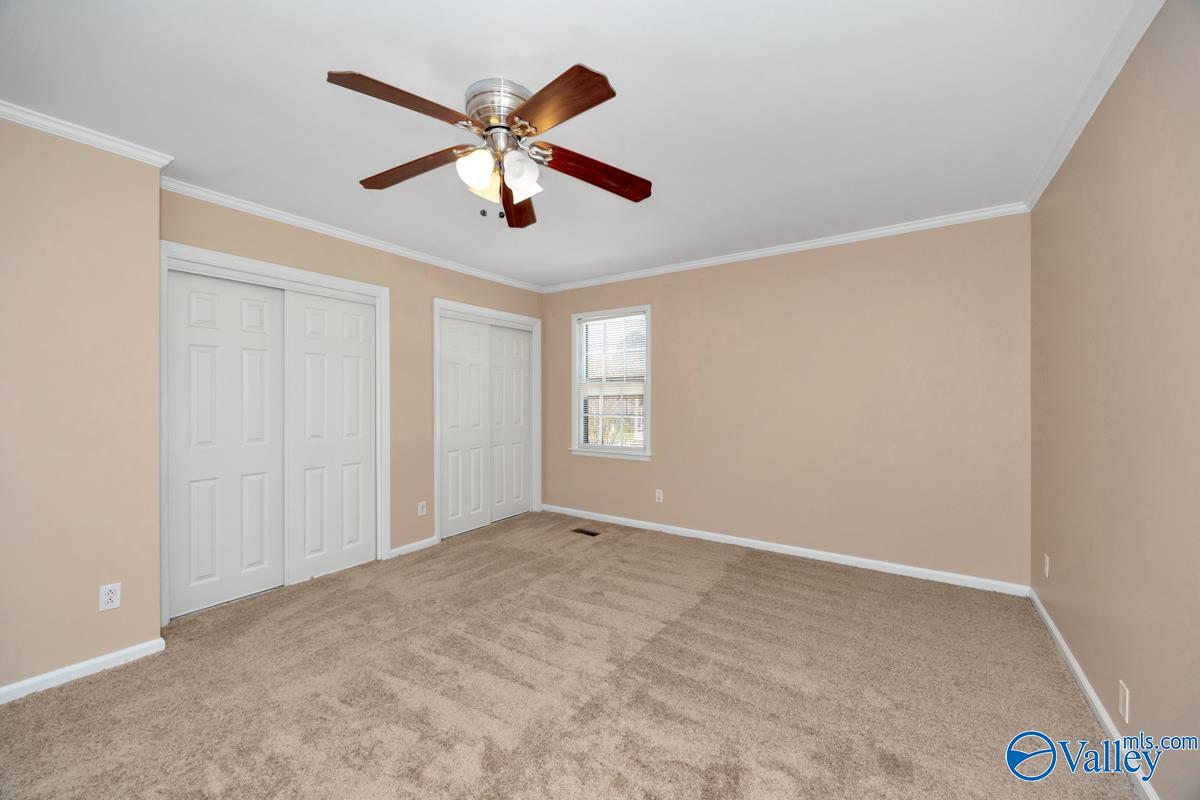 325 Pawnee Trail SE