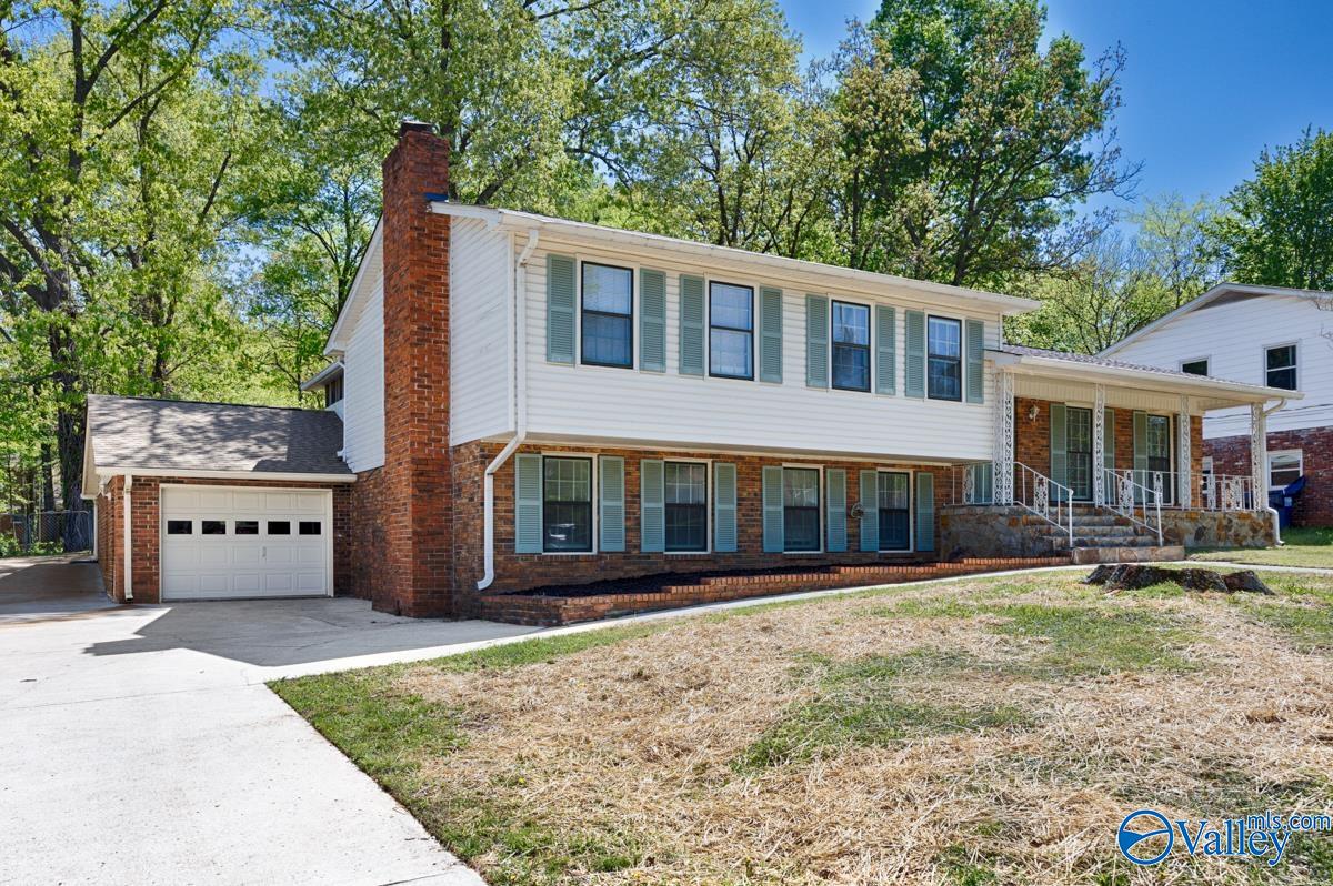 325 Pawnee Trail SE