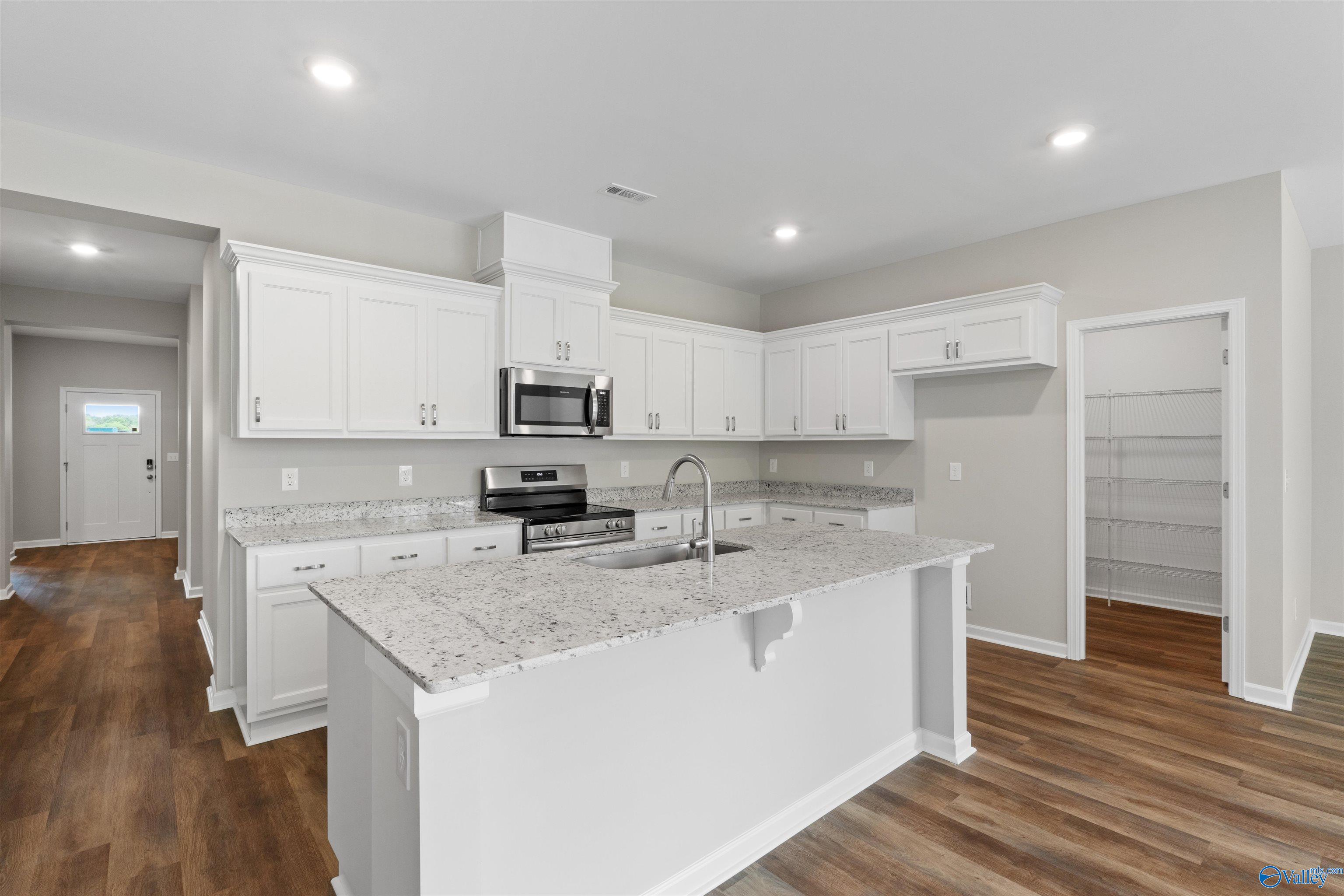208 Hibiscus Drive