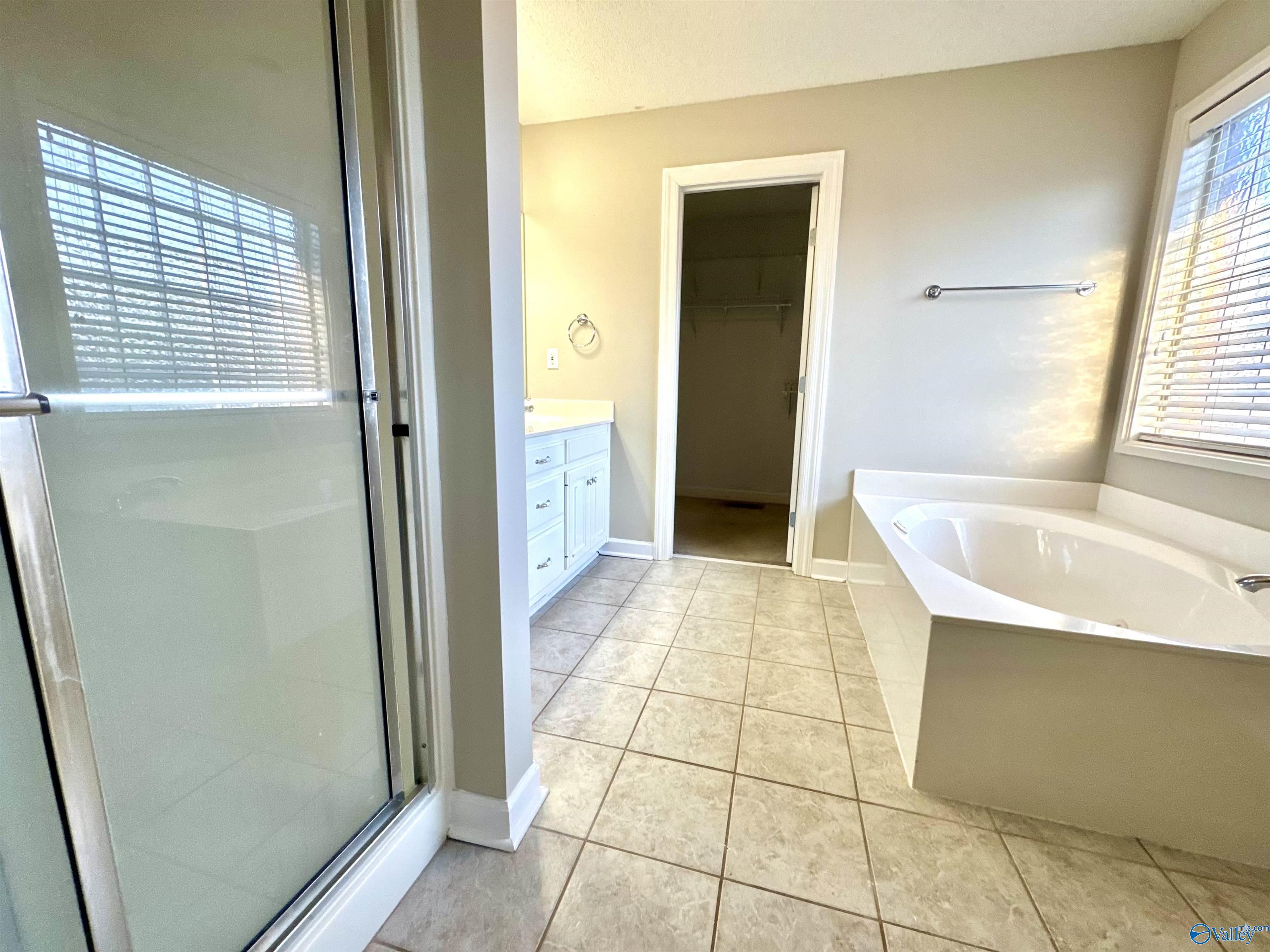 114 Ada Drive SE