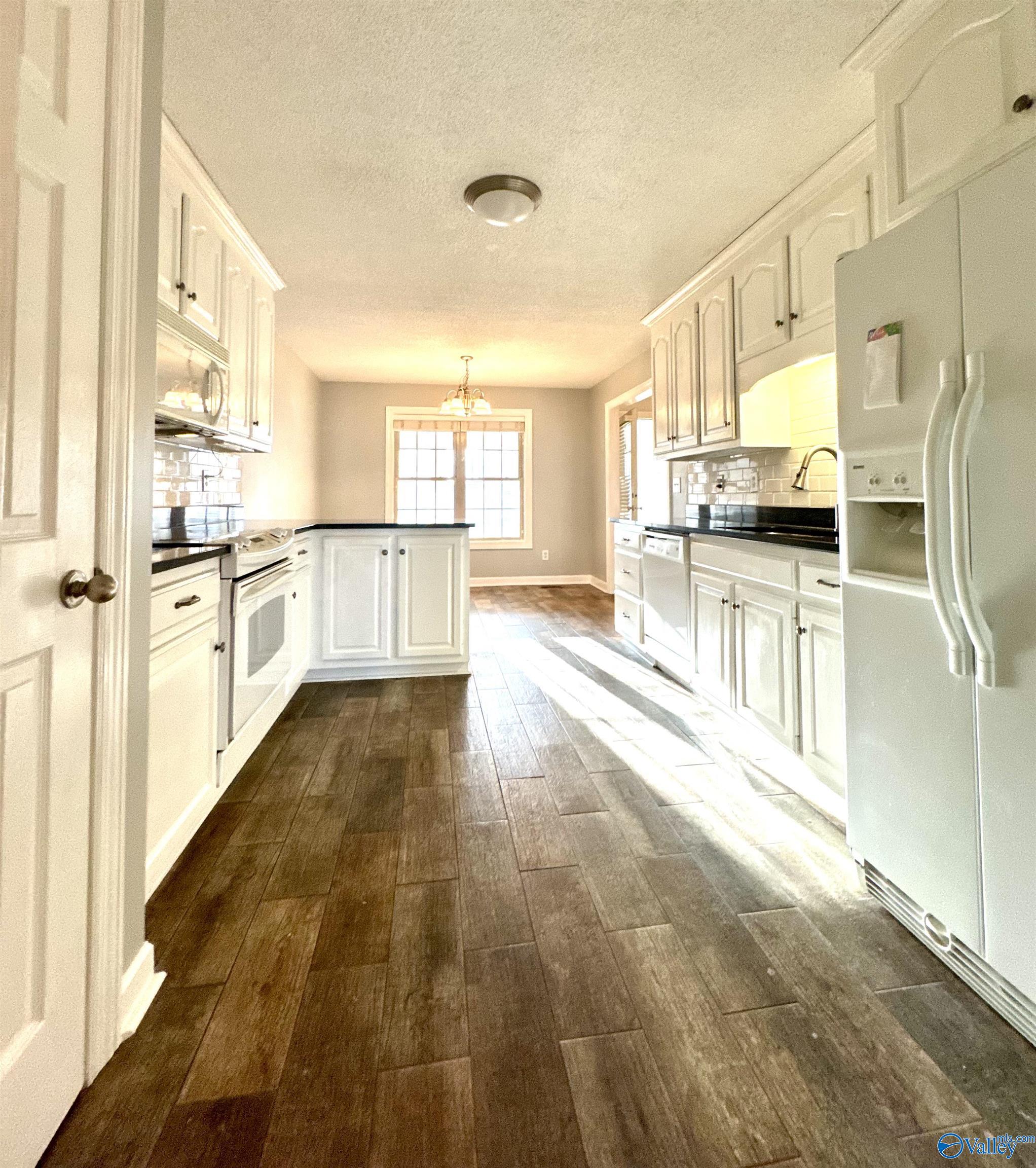 114 Ada Drive SE