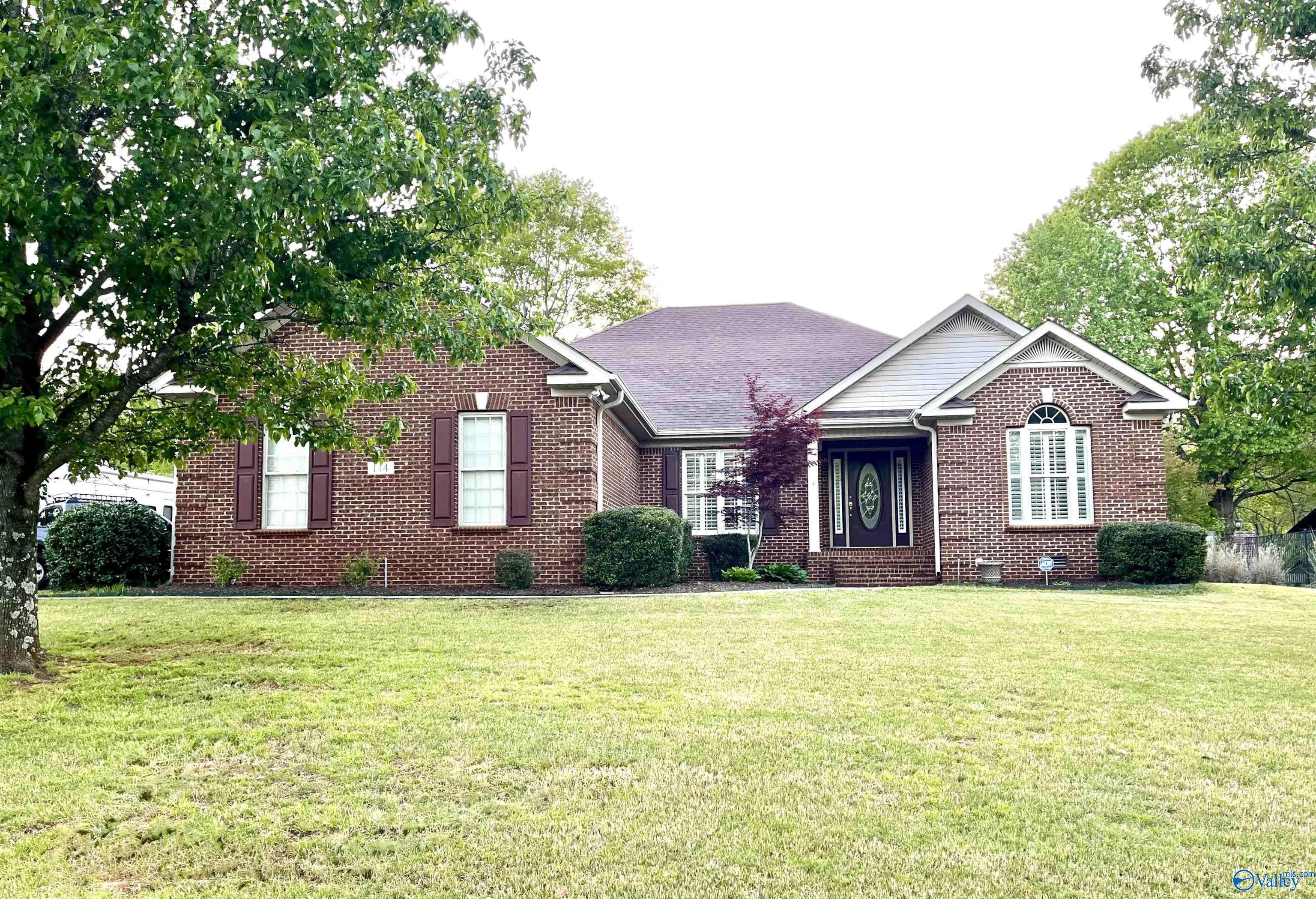 114 Ada Drive SE