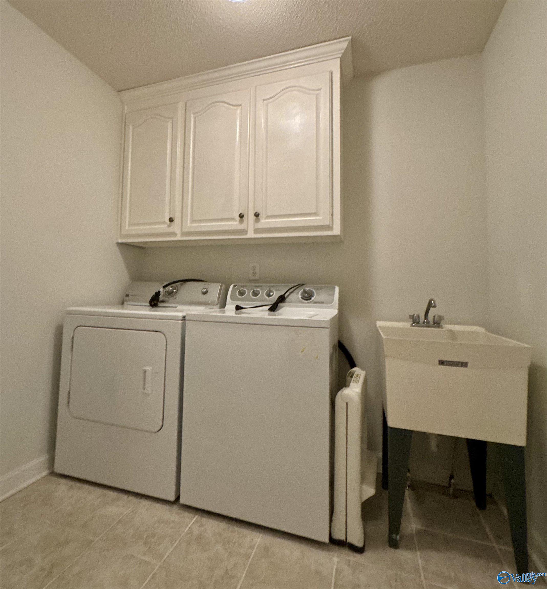 114 Ada Drive SE