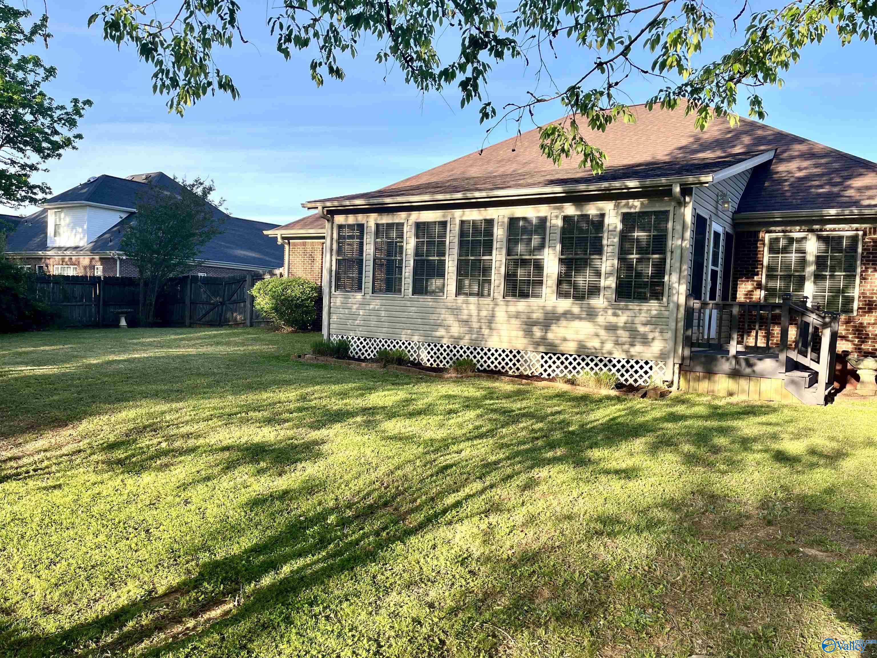 114 Ada Drive SE