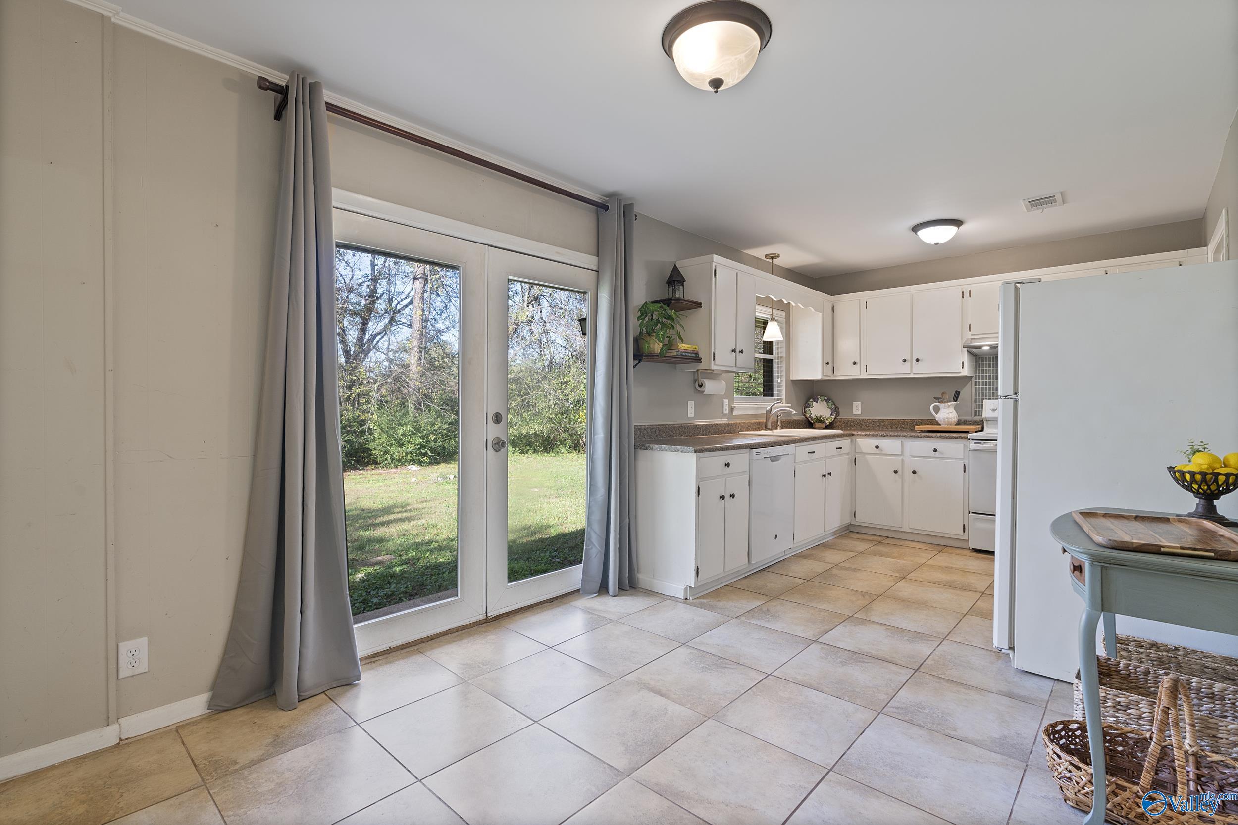 14022 Wyandotte Drive