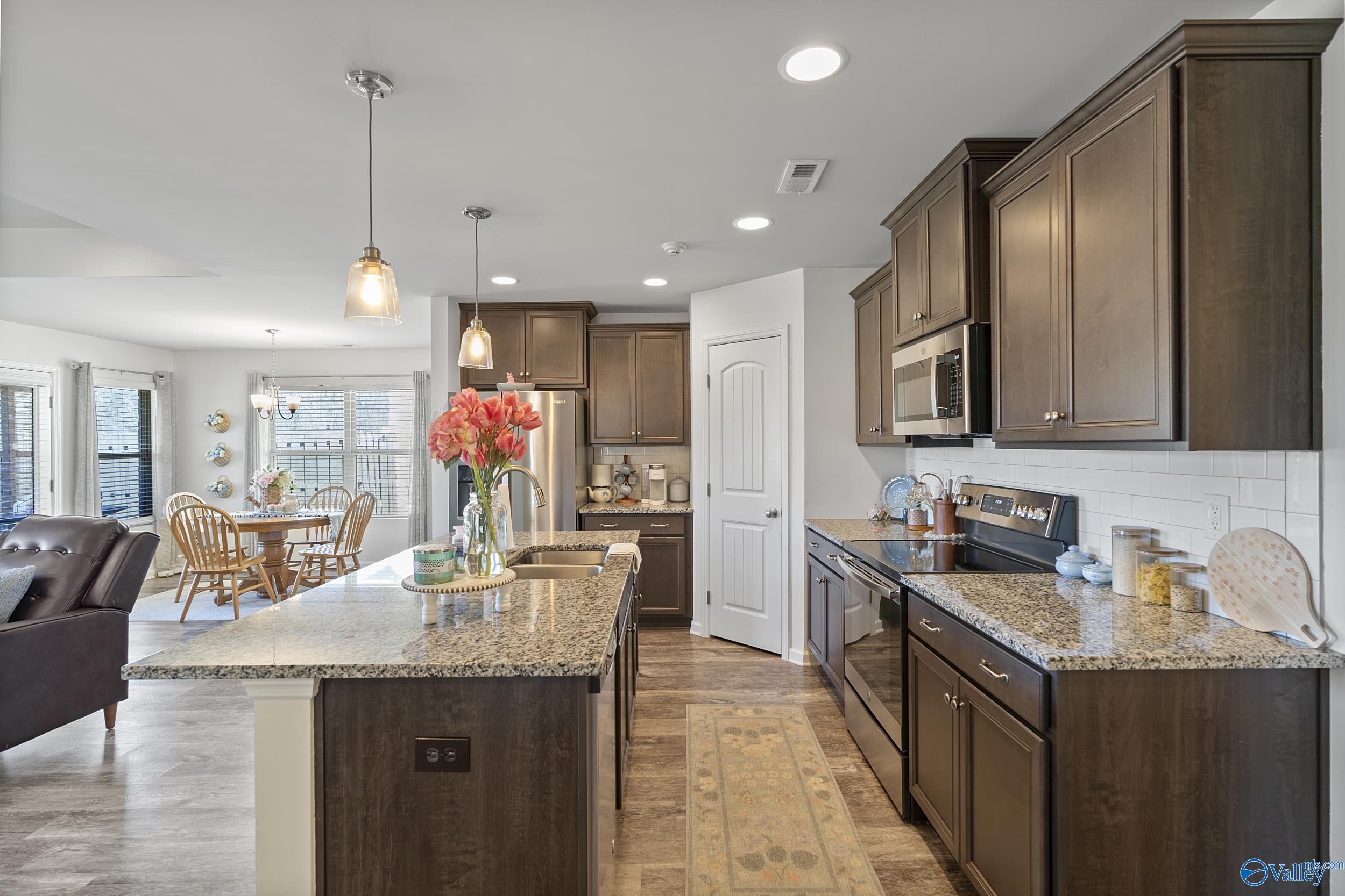 354 Willow Bank Circle