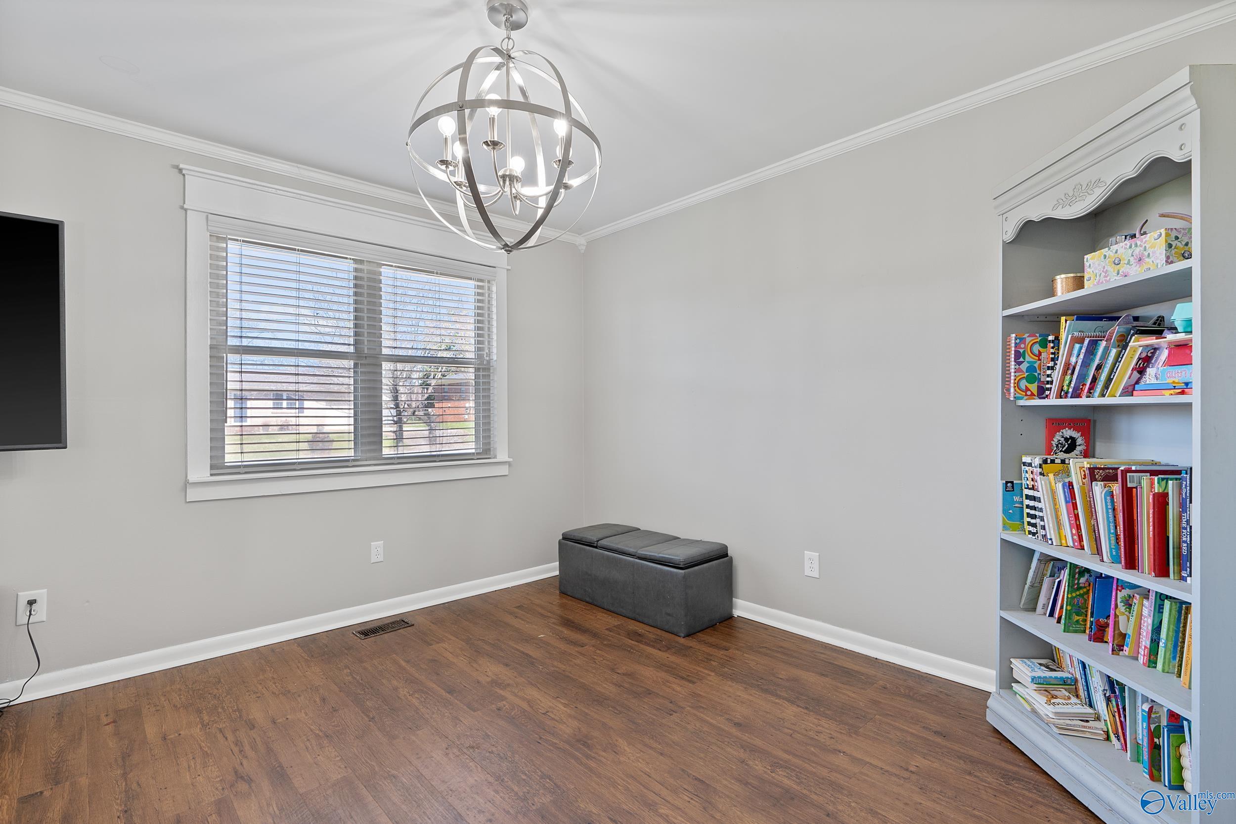 2121 Villaret Drive